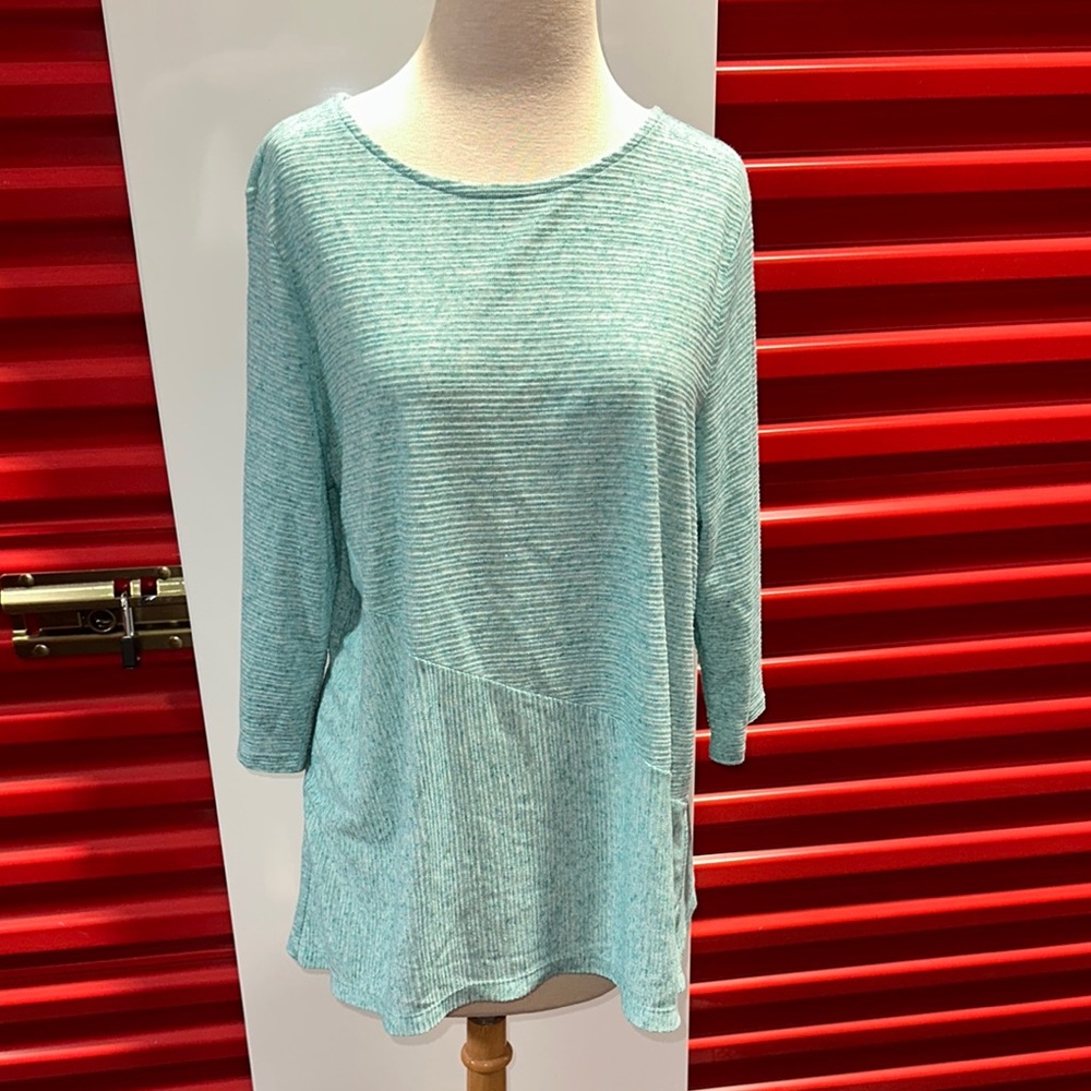 Chico's Light Blue Relaxed Tunic Top Striped Flowy size 2 linen blend 3/4 sleeve